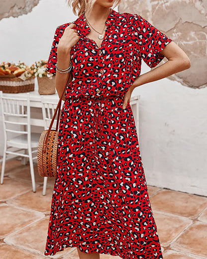 Jess | Kleid mit V-Ausschnitt und Polka Dots