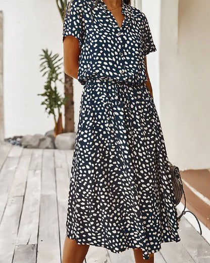 Jess | Kleid mit V-Ausschnitt und Polka Dots