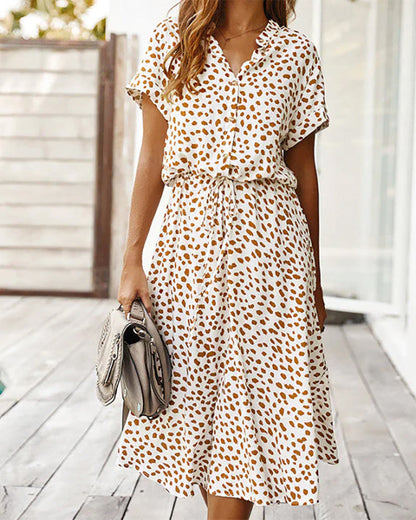 Jess | Kleid mit V-Ausschnitt und Polka Dots