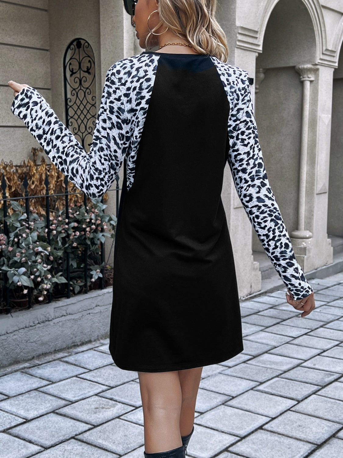 Ebony® | Effortless and Chic Kleid