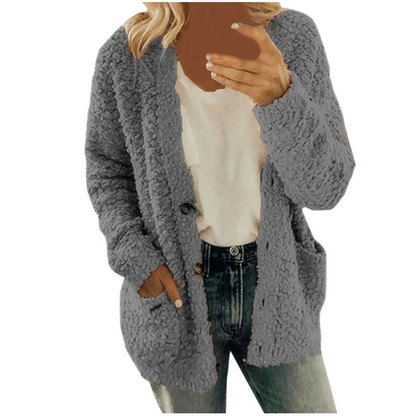 Frigga | Zeitlose und elegante Winter-Strickjacke