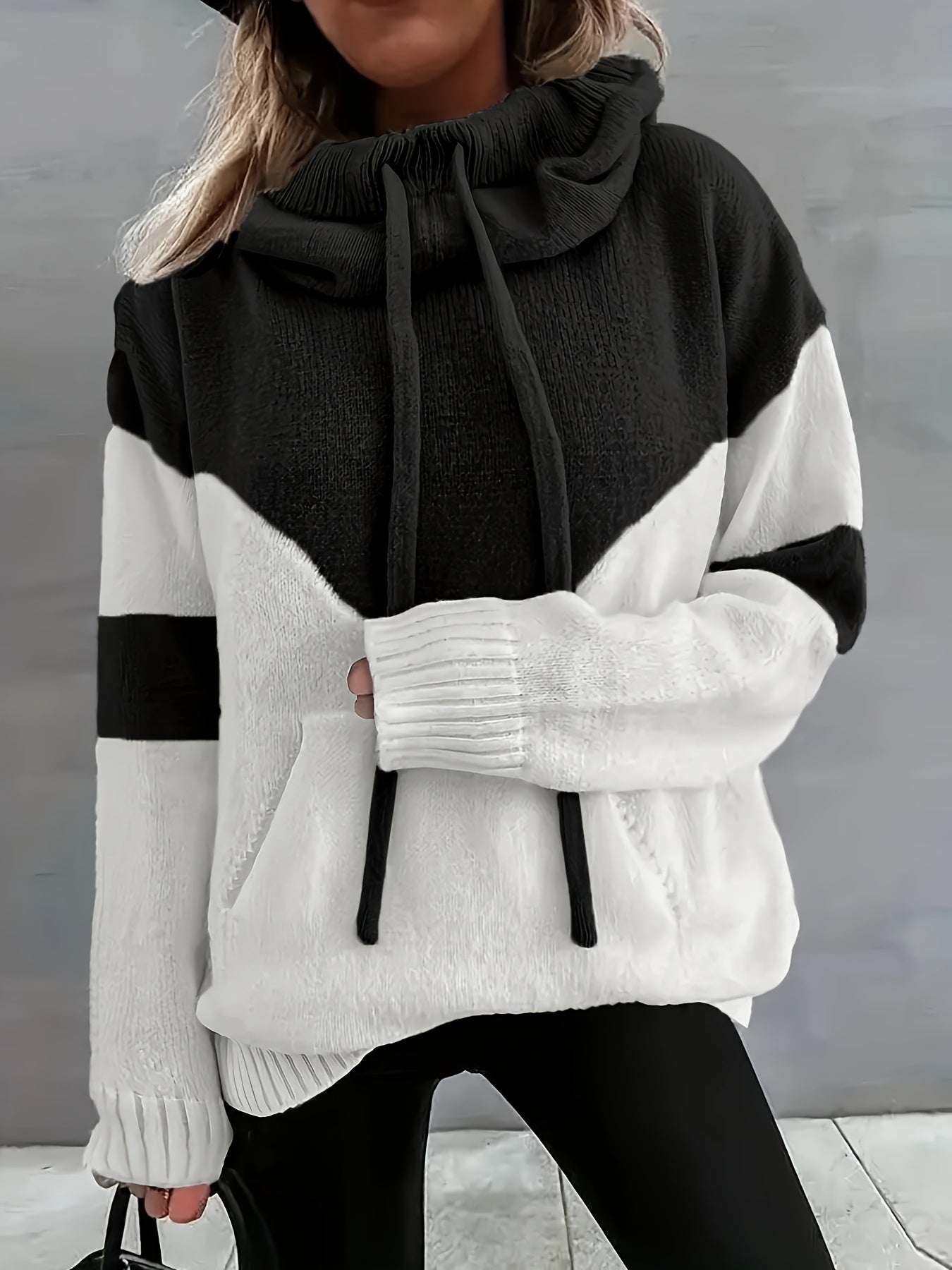 Dinara | Einfacher und stylischer Winter Hoodie