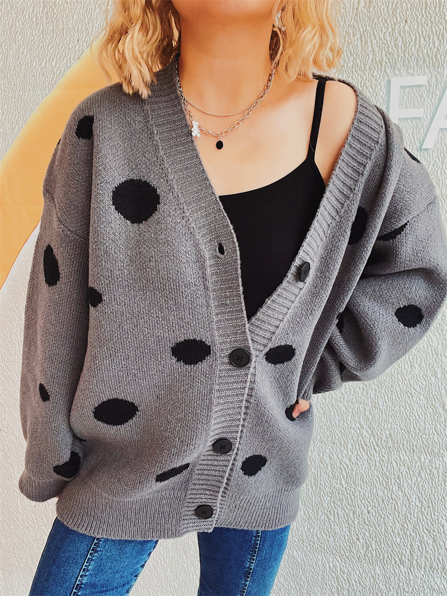 Letitia | Zeitlose und elegante Winter-Strickjacke