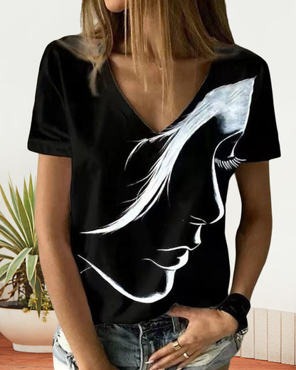 Natasha® | T-Shirt mit V-Ausschnitt und Figurprint