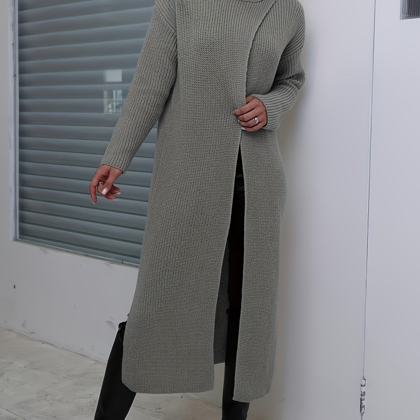 Sanya | Modische und minimalistische Winter-Strickjacke