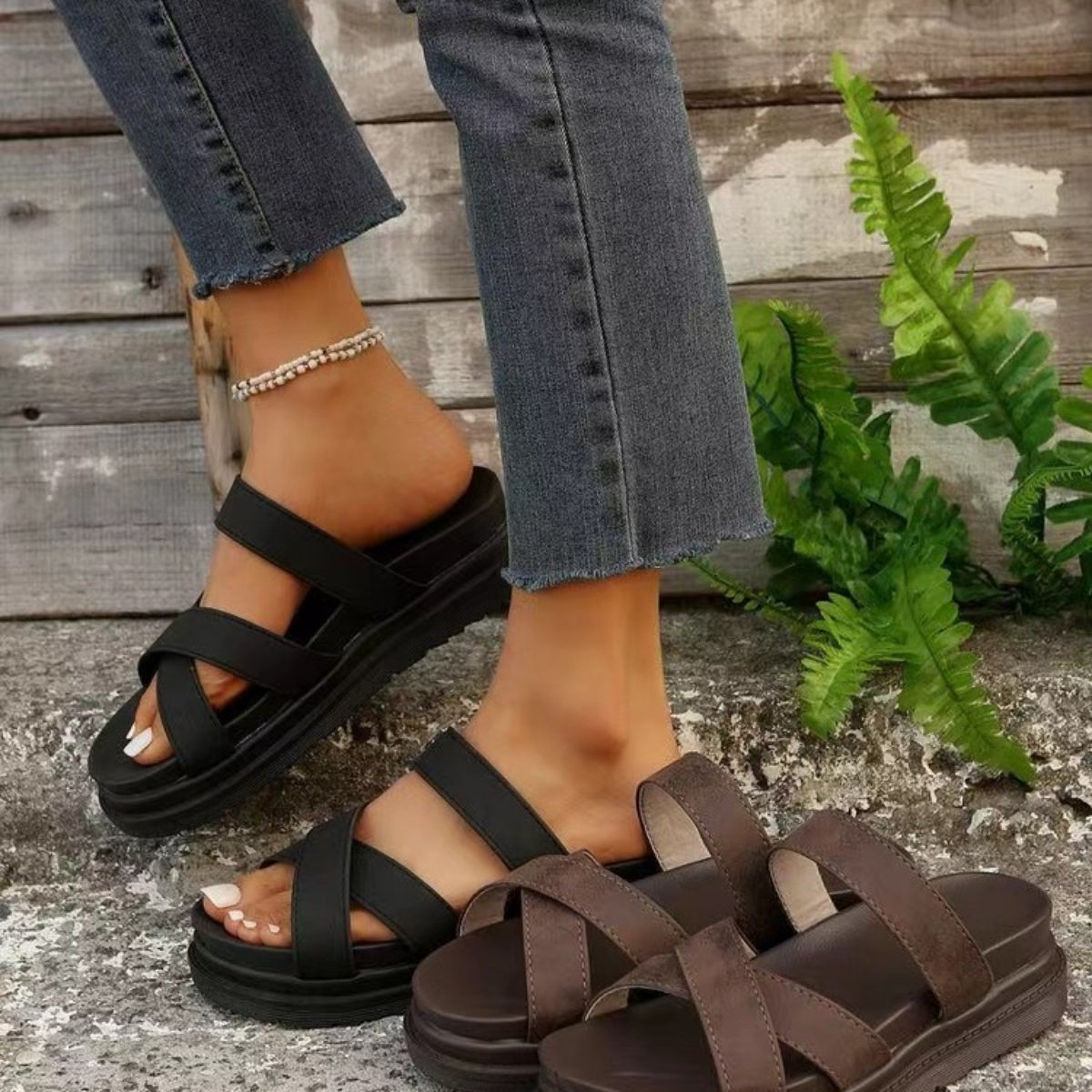 Eliana® | Crisscross Flache Sandalen aus Leder