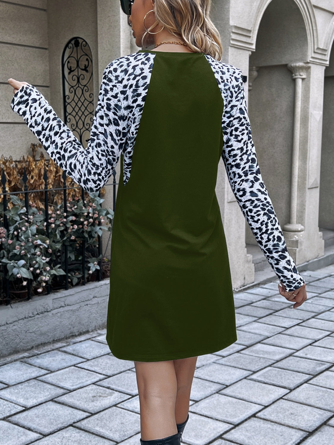 Ebony® | Effortless and Chic Kleid