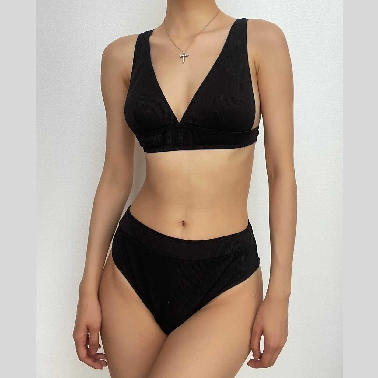 Anoushka® | Aufpolierter und cooler Bikini