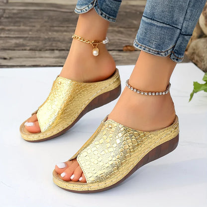 Elegant and detailed supportive winter Sandals