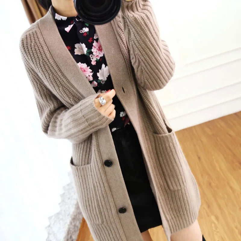 Carys | Lässige und bequeme Winter-Strickjacke