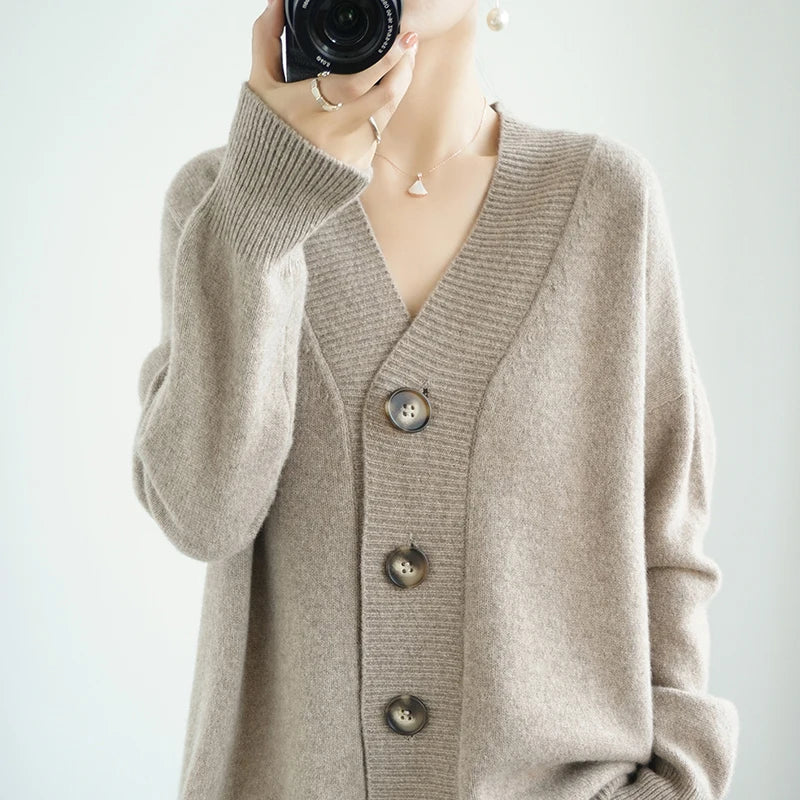 Anise | Klassische und stilvolle Winter-Strickjacke