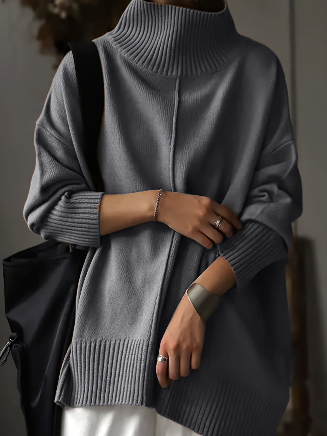 Brigida | Modischer und minimalistischer Winterpullover