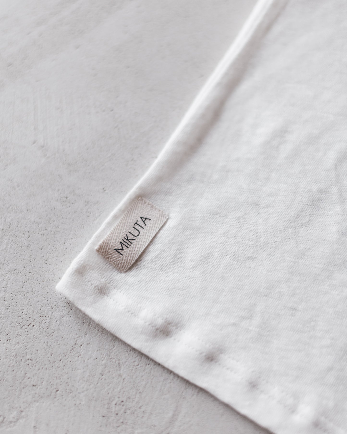 Genesis® | Modisches und minimalistisches allgemeines Shirt