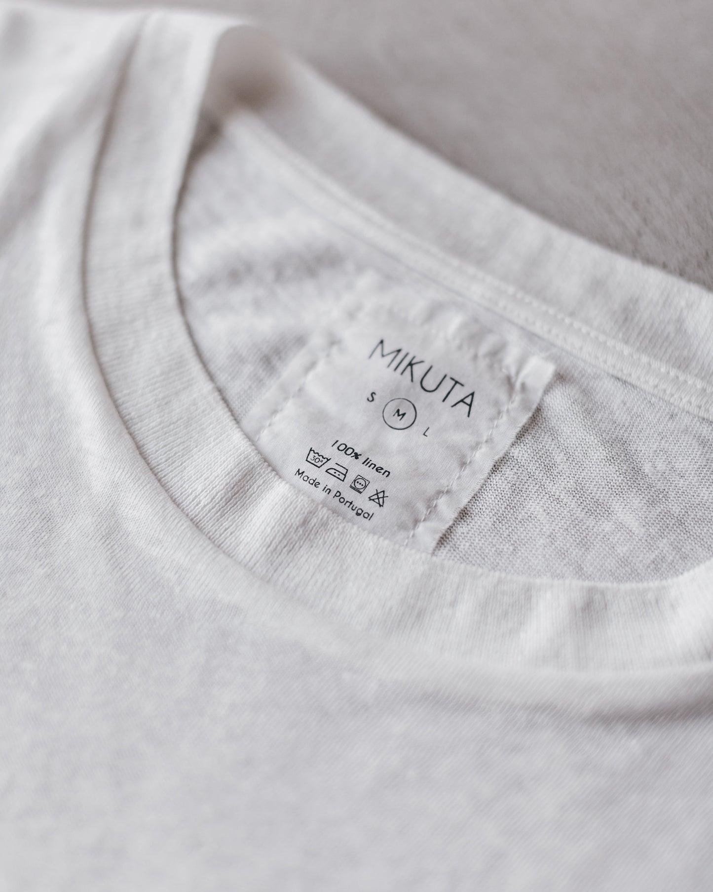 Genesis® | Modisches und minimalistisches allgemeines Shirt