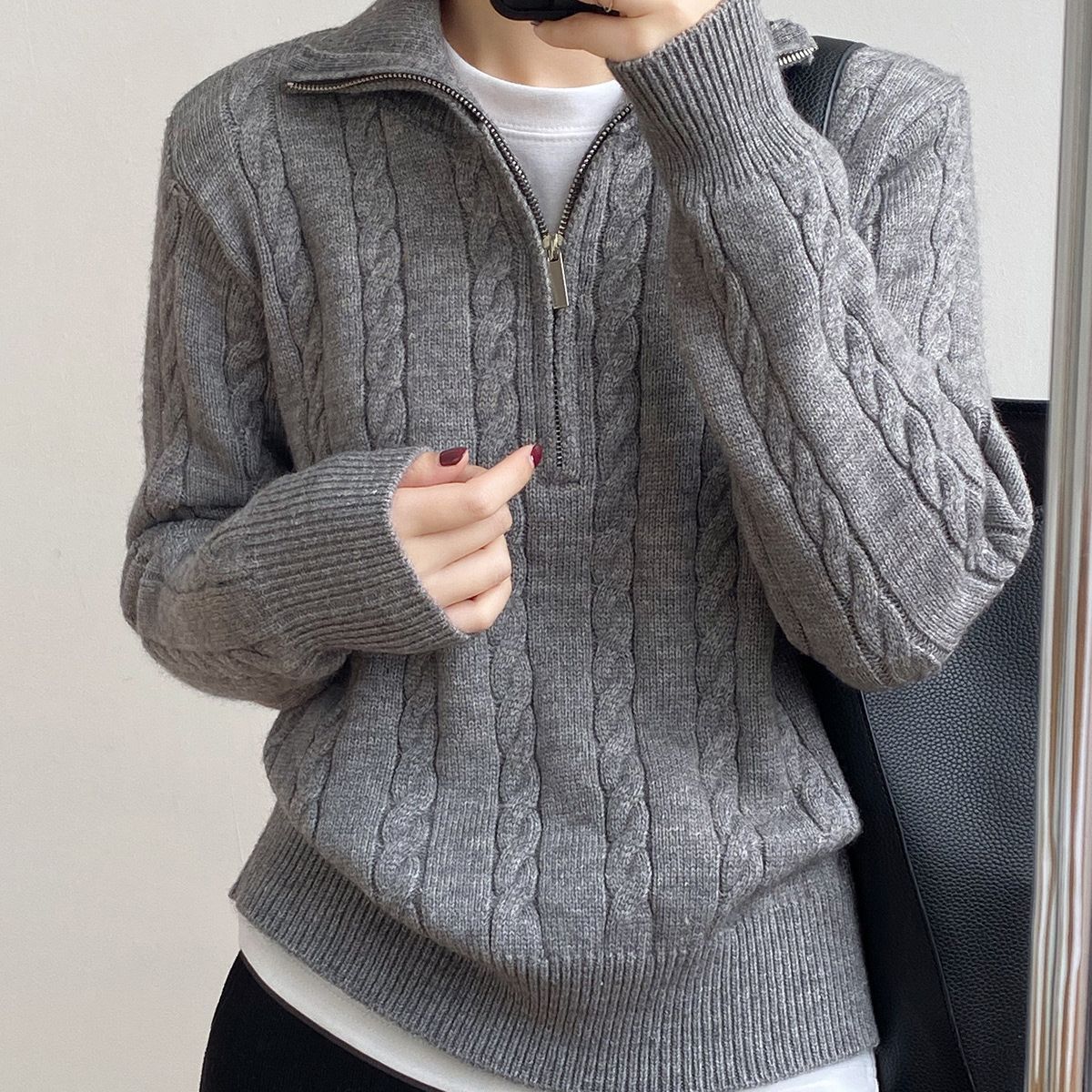 Penelope® | Trendiger Pullover mit Reißverschluss