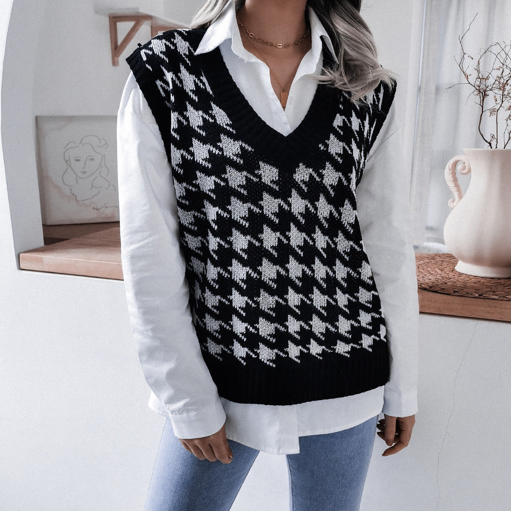 Houndstooth V-Neck Knitted Vest Sweater Waistcoat for Women  S Apricot 