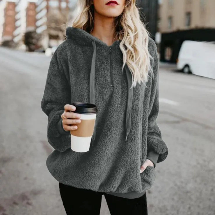 Zsófia | Einfacher und stylischer Winter Hoodie