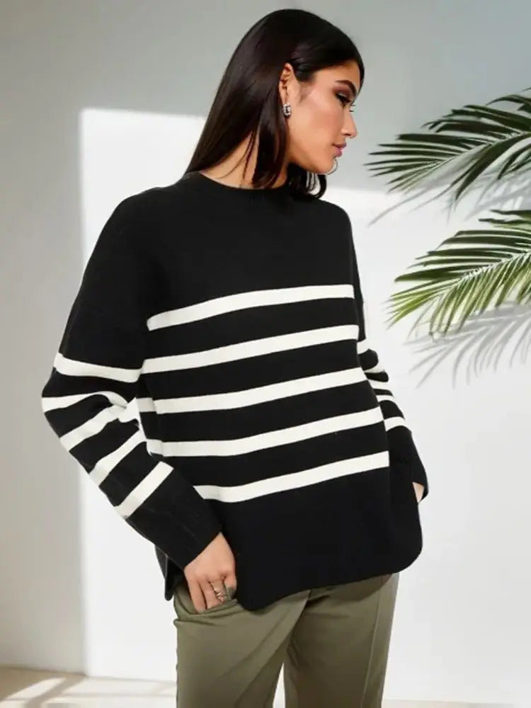 Ilona | Modischer und minimalistischer Pullover