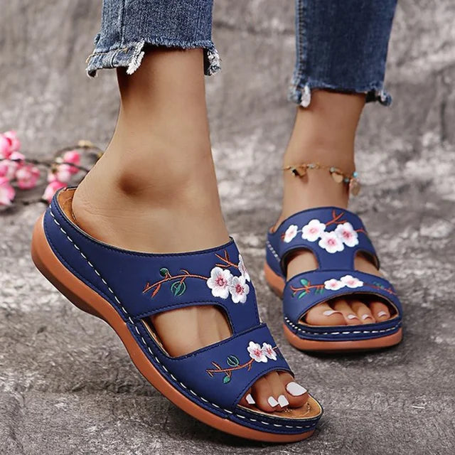 Timeless and supportive orthopedic winter Sandals