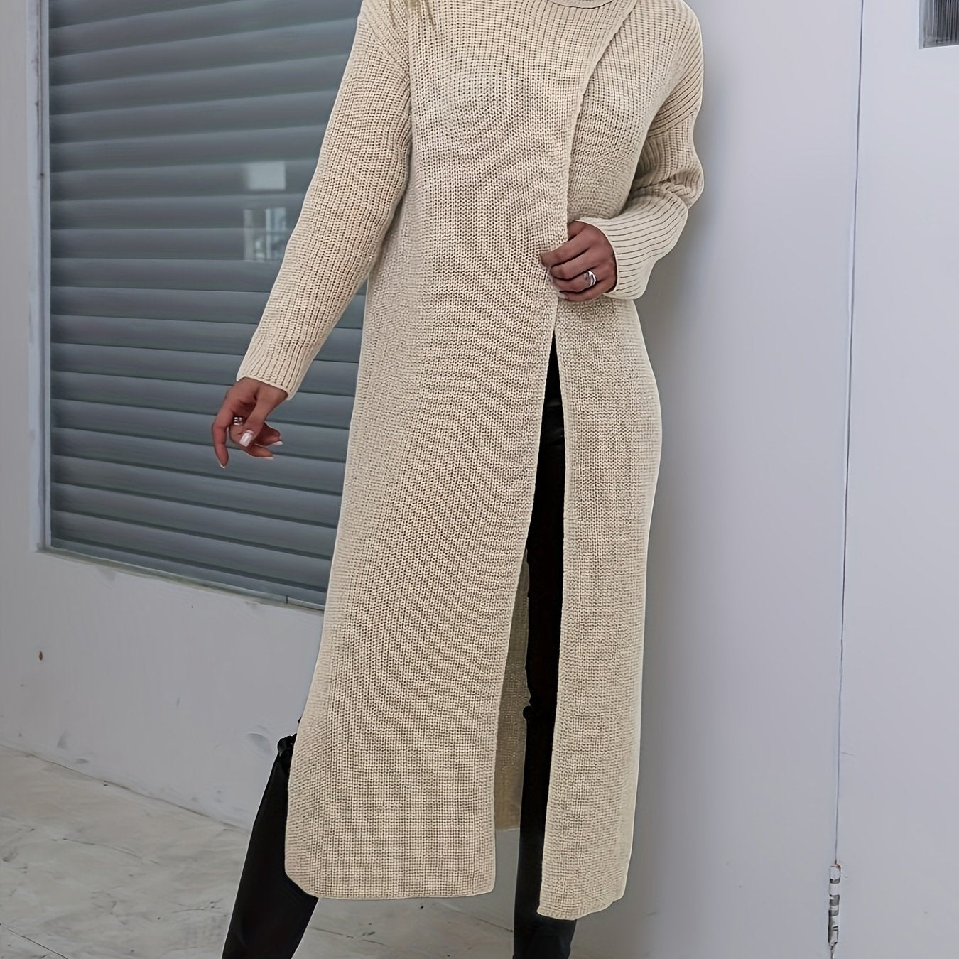 Sanya | Modische und minimalistische Winter-Strickjacke