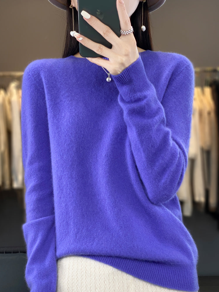 Junia | Modischer und minimalistischer Winterpullover