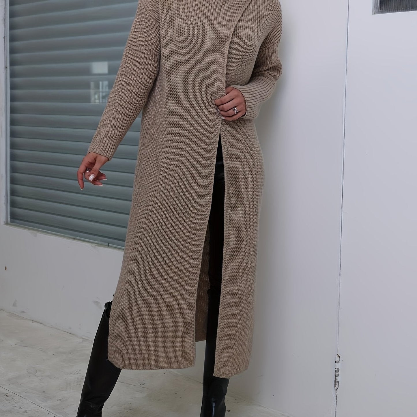 Sanya | Modische und minimalistische Winter-Strickjacke