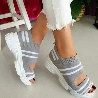 Supportive and versatile orthopedic winter Sandals